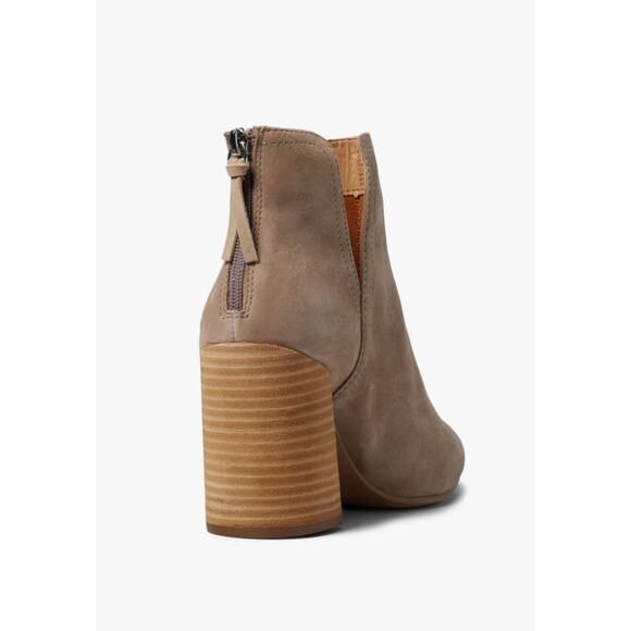 Steve Madden Thrived Boots 6.5 Tan Beige NWOT Ankle Booties Western Heel Suede - Picture 2 of 10